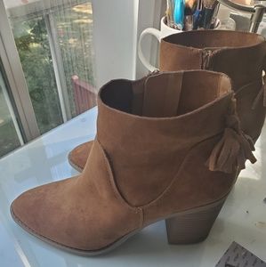 Universal Thread tassel Booties